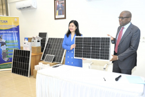 Énergies renouvelables : le Togo bénéficie de 3900 kits solaires de la Chine