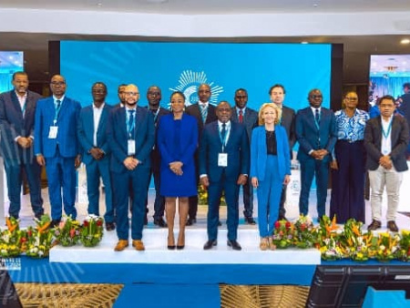 T&eacute;l&eacute;coms : vers un r&eacute;f&eacute;rentiel commun d&rsquo;&eacute;valuation des op&eacute;rateurs dans l'espace francophone