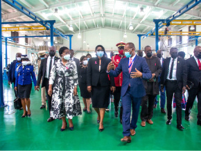 Au Gabon, la Premier Ministre en visite à la Zone économique de Nkok