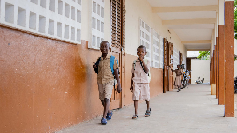 Rentrée scolaire 2025-2026 : plus de trois millions reprennent les classes