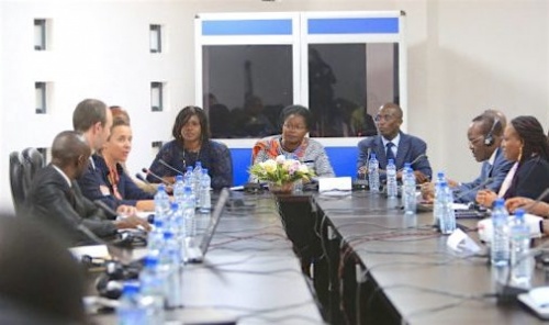 Panel entre une délégation gouvernementale et le groupe britannique Eagle Scientific Ltd en vue d’investissements au Togo