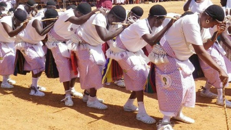 fetes-traditionnelles-le-grand-tone-renoue-avec-tingban-paab