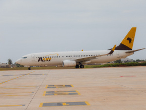 l-aeroport-de-lome-se-dote-de-nouveaux-parkings-avions-et-etend-son-aire-de-trafic