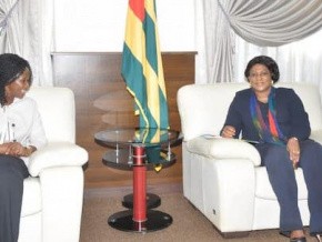 La présidente du parlement et la représentante de la Banque Mondiale échangent sur la stratégie du Groupe au Togo