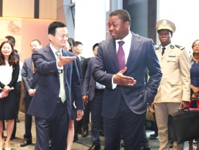 Faure Gnassingbé préside une table ronde d’entreprises chinoises et togolaises en prélude au Business Forum Togo-Chine