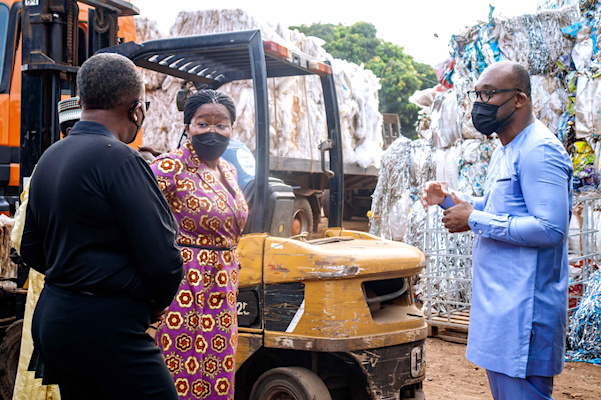 Dans le Grand Lomé, le premier ministre encourage le recyclage des déchets