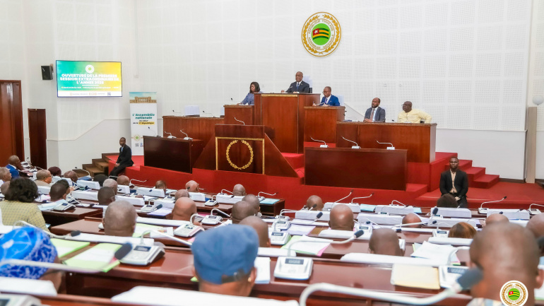 S&eacute;curit&eacute;, &eacute;conomie, social&hellip;, les d&eacute;put&eacute;s en session extraordinaire &agrave; l&rsquo;Assembl&eacute;e nationale
