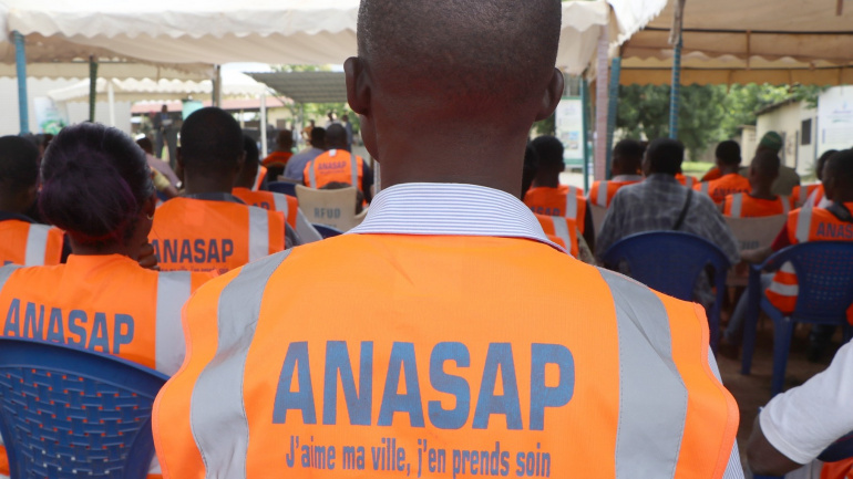 assainissement-l-anasap-lance-une-nouvelle-interface-de-signalement-d-actes-d-insalubrite