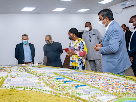 Le Premier ministre constate l'&eacute;volution de la PIA