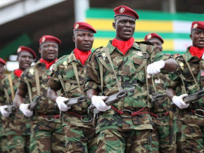 Les Forces Armées Togolaises recrutent