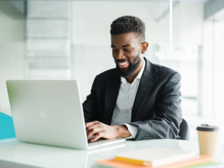 Djanta Hub : le minist&egrave;re de l'&eacute;conomie num&eacute;rique recrute