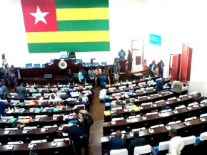 Mardi 23 avril au Parlement, début de l’étude du projet de réformes constitutionnelles