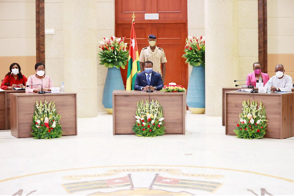 Conseil des ministres : trois projets de décret et une communication