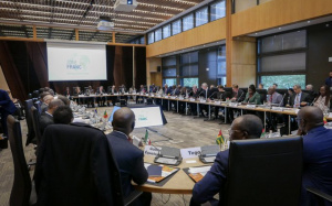 Réunion de la Zone Franc à Paris sur fond de développement économique et lutte contre le blanchiment