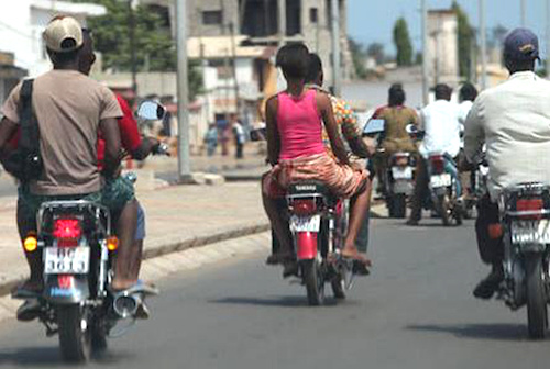 Le gouvernement accompagnera les conducteurs de taxi-motos et tricycles pendant l’état d’urgence