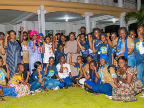 Journée internationale de la fille : le Premier ministre échange avec les jeunes filles leaders