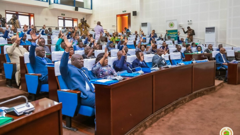 fabrication-falsification-et-detention-de-la-fausse-monnaie-le-togo-renforce-son-dispositif-repressif