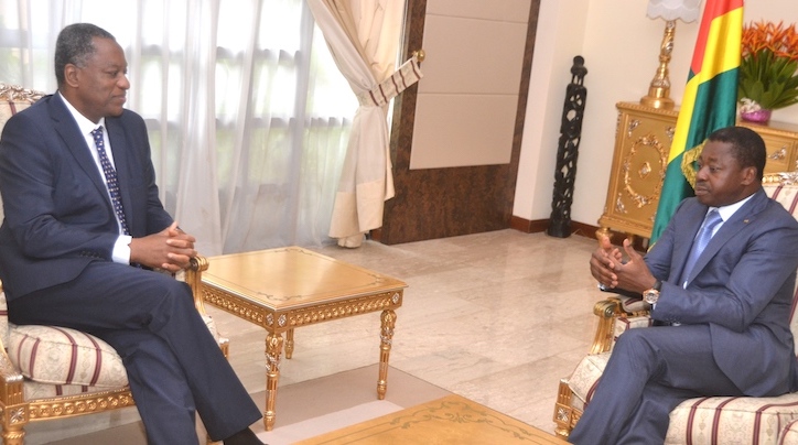 Le Chef de l’Etat s’est entretenu avec le ministre des affaires étrangères nigérian Geoffrey Onyeama