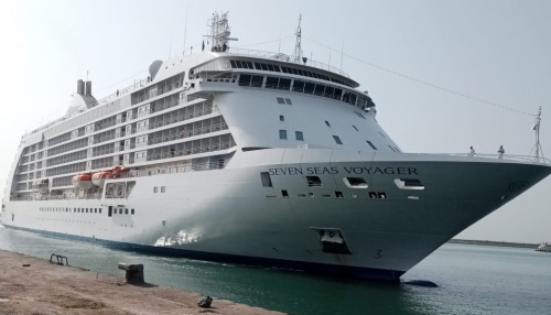 Tourisme : le bateau de croisière Seven Seas en escale au Togo