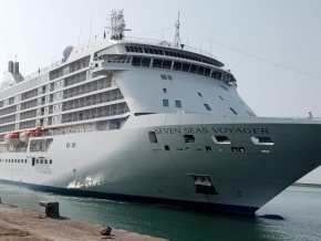 Tourisme : le bateau de croisière Seven Seas en escale au Togo