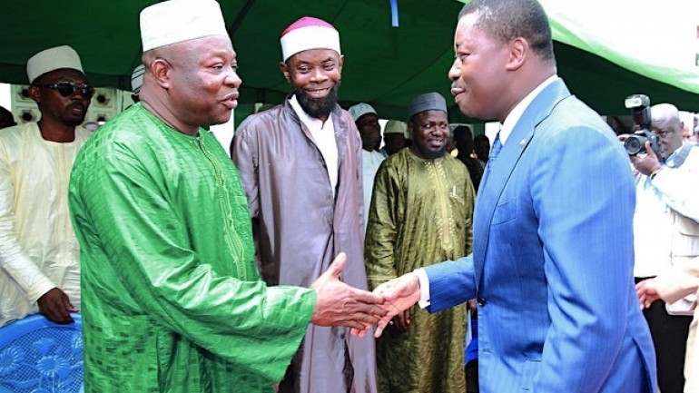 Photo : SEM Faure Gnassingbé à la cérémonie de purification-Prière musulmane.