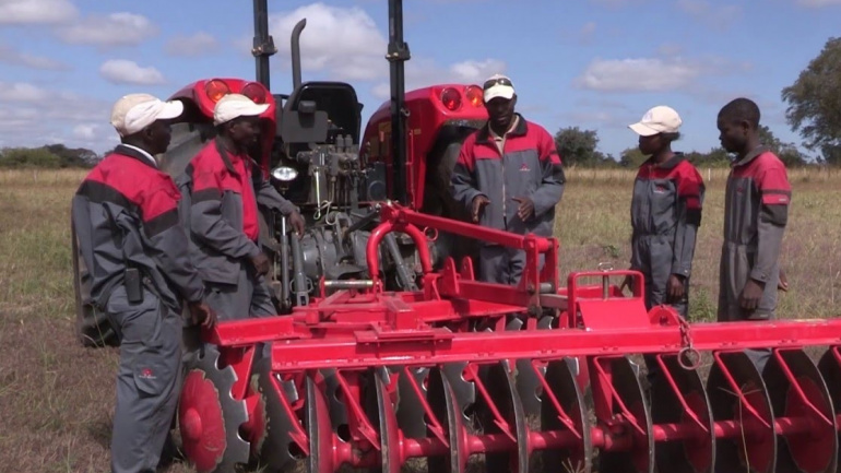 mecanisation-agricole-une-opportunite-de-formation-ouverte-aux-jeunes