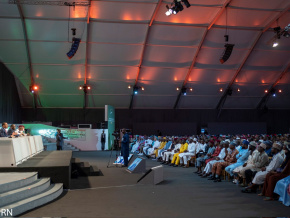 A Lomé, Mohamed Bazoum échange avec la diaspora nigérienne au Togo