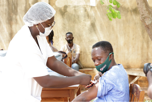 Vaccination : l’administration de la seconde dose pour les 50 ans et plus du Grand Lomé débute ce mardi