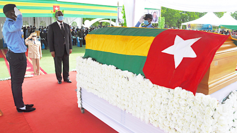 La nation rend hommage à Arouna Batienne Kpabré-Sylli