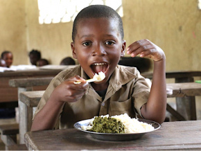 Cantines scolaires : près de 95 000 élèves bénéficiaires en 2021