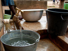 De l’eau gratuite aux bornes fontaines publiques pendant 03 mois