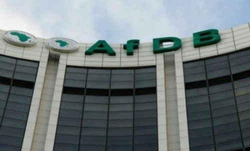 Guinée : la BAD prête 100 millions $ pour le développement d’une mine de bauxite