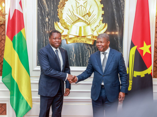 Le Président du Conseil en visite de travail en Angola