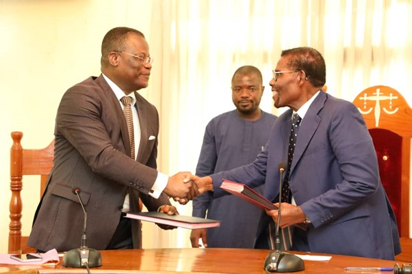 Cour Constitutionnelle : le nouveau président, Djobo-Babakane Coulibaley, prend fonction
